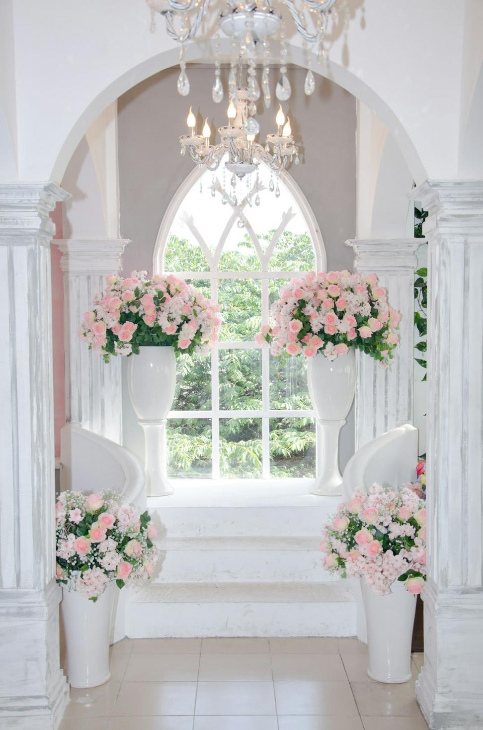 Wedding staircase floral decoration