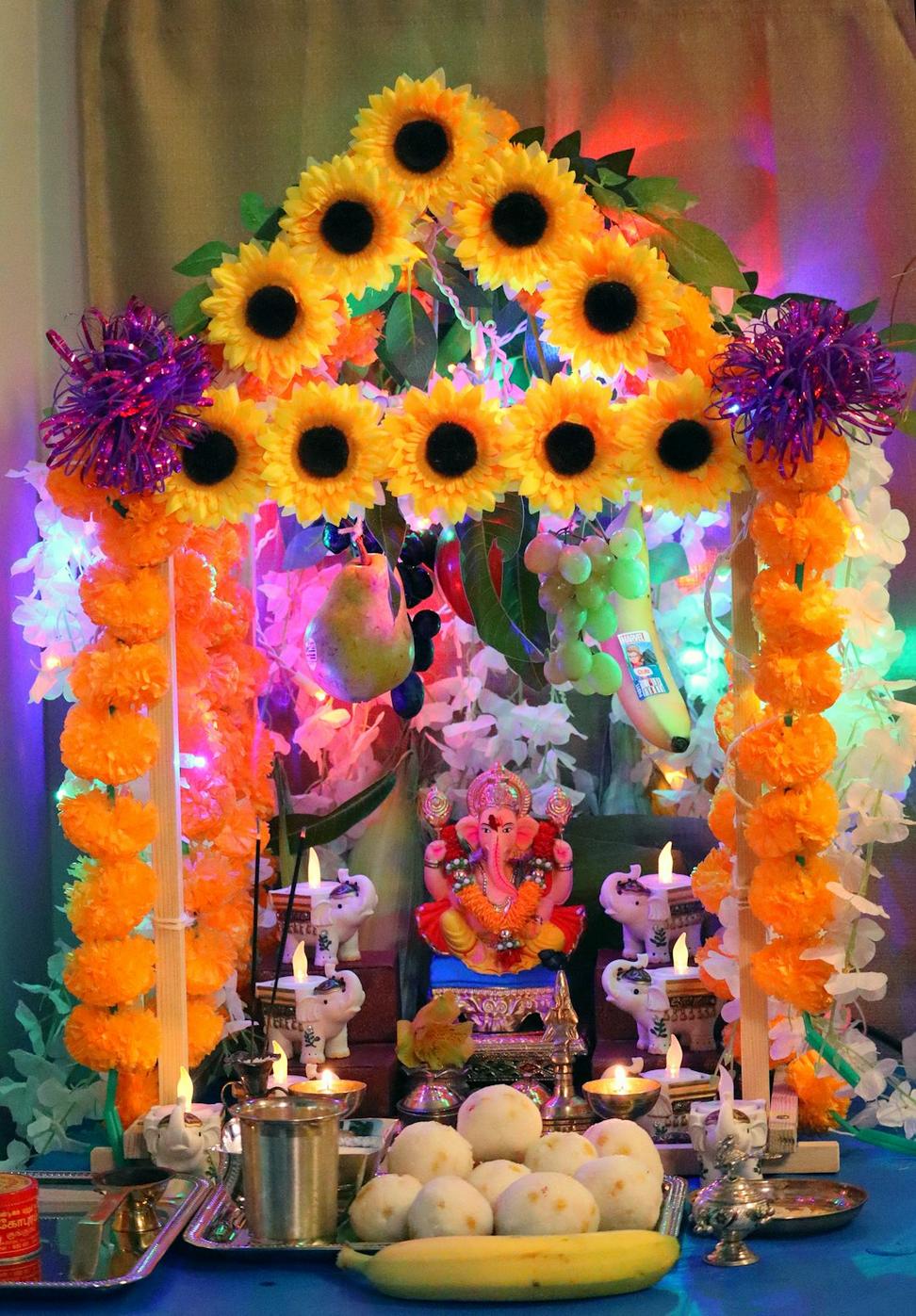 Birthday party floral decoration